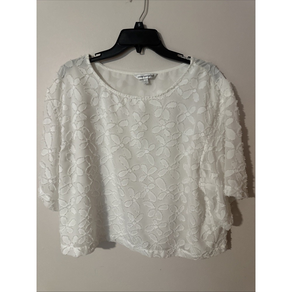 counterparts top Large White Flower Design Relaxed Boxy Top Blouse Cropped